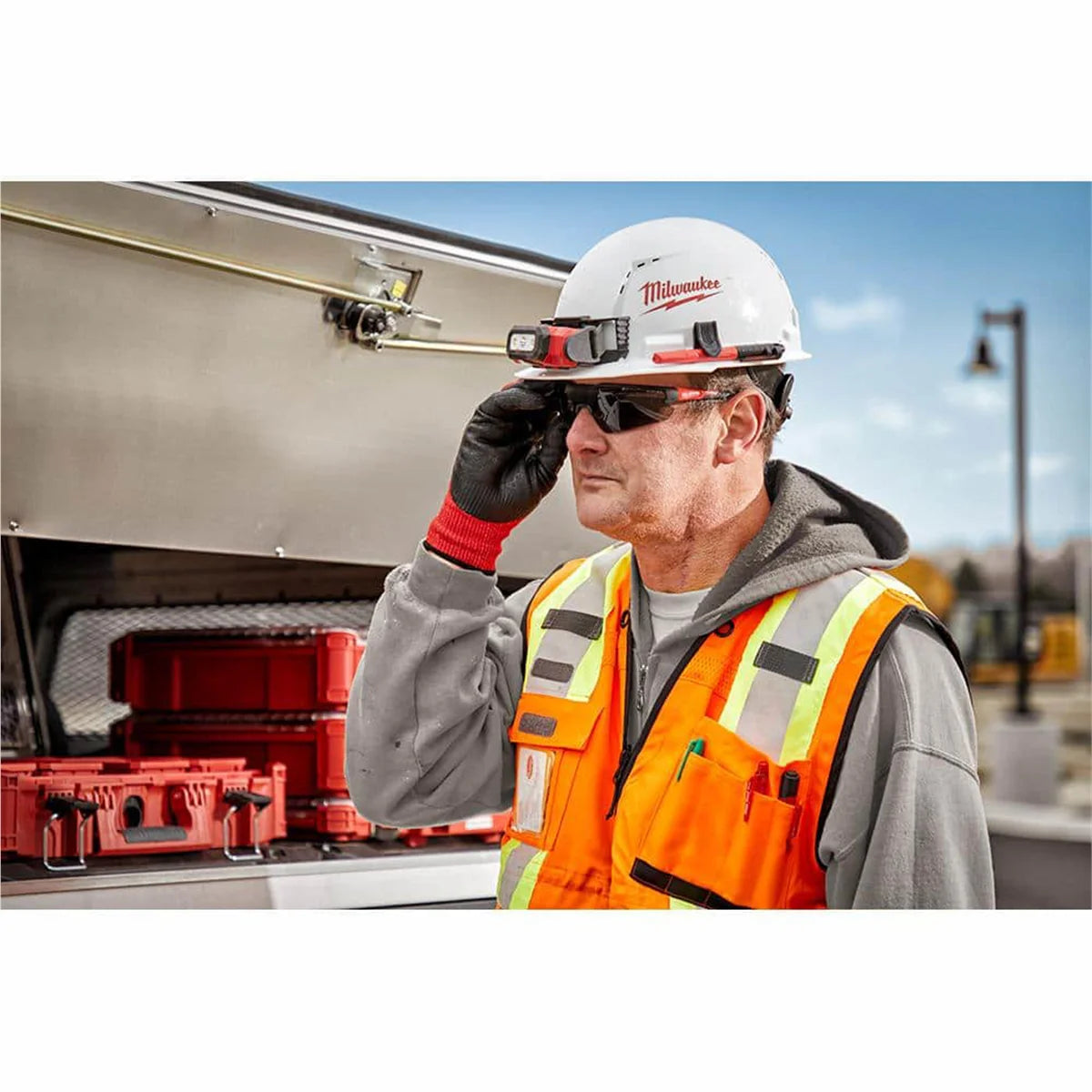 Milwaukee Tinted Anti-Scratch Glasses (Poly)